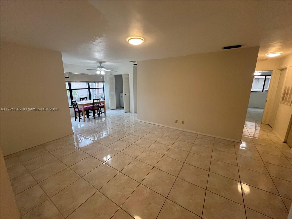 2926 S University Dr, Unit #6207 UPDATED in Davie, FL - Building Photo