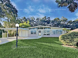 3652 Prado Dr in Sarasota, FL - Building Photo