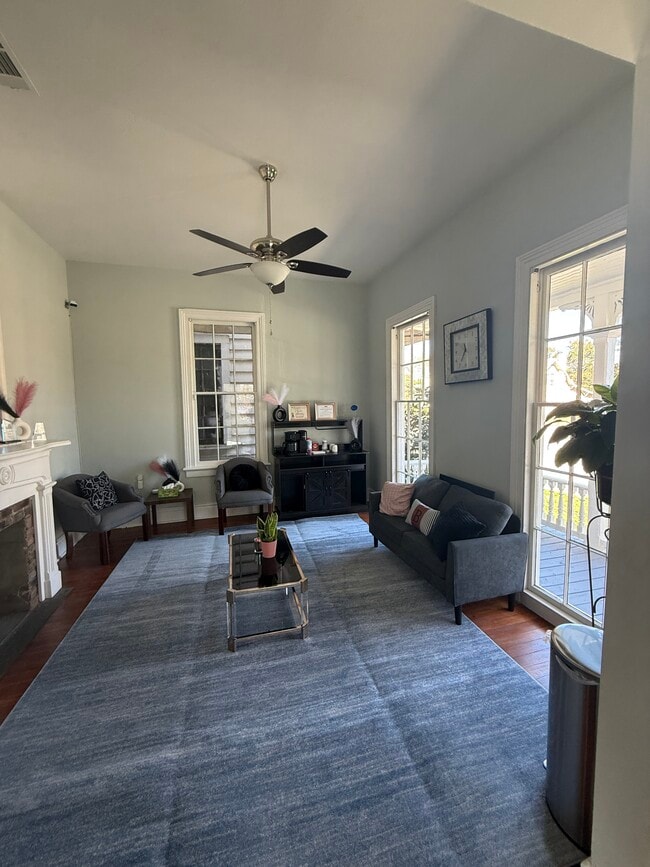 property at 302 Telfair St