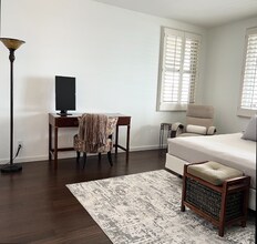 4167 Warner Ave in Huntington Beach, CA - Building Photo - Building Photo