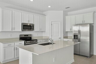 3084 Armstrong Ave in Clermont, FL - Building Photo - Building Photo