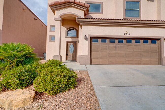 11655 Dos Palmas Dr in El Paso, TX - Building Photo - Building Photo