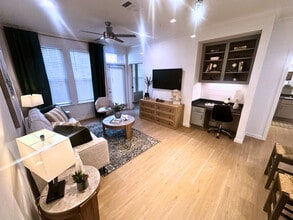 Cardiff at Westminster in Houston, TX - Building Photo - Building Photo