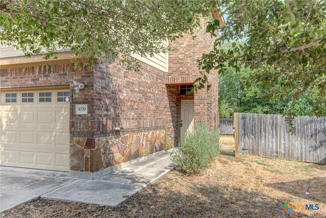 1039 Brown Rock Dr in New Braunfels, TX - Building Photo - Building Photo