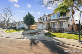 4225 Passages Ln in Modesto, CA - Building Photo - Building Photo