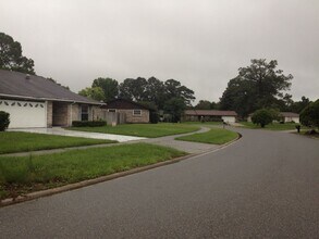 3775 Spring Lake Rd in Jacksonville, FL - Building Photo - Building Photo