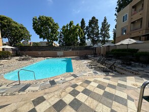 3520 Lebon Dr in San Diego, CA - Building Photo - Building Photo