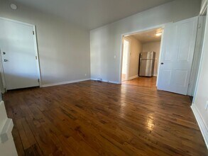 415 Oak St-Unit -UNIT 1 in Kalamazoo, MI - Building Photo - Building Photo