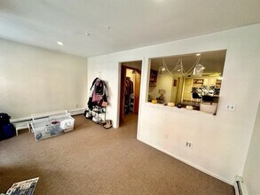 57 Fleet St, Unit #A in Boston, MA - Foto de edificio - Building Photo