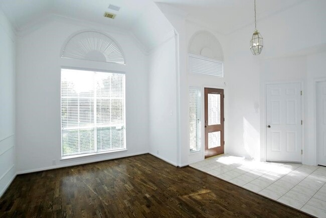 6902 Afton Woods Dr in Houston, TX - Building Photo - Building Photo