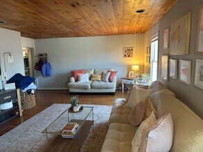 10 City Point Ct, Unit Top Floor in Boston, MA - Building Photo - Building Photo