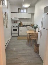 142 Emerald St S in Hamilton, ON - Building Photo - Building Photo