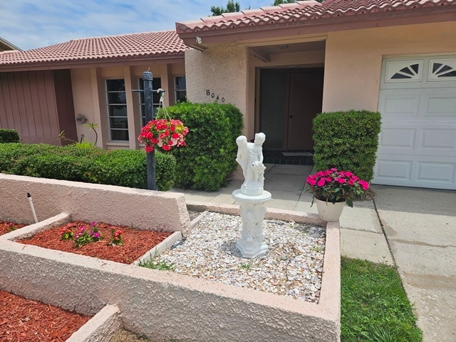 property at 8040 Canterbury Cir