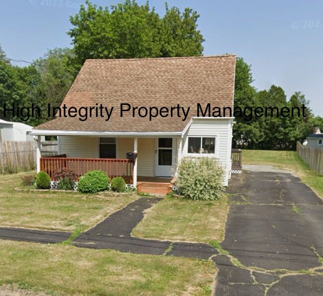 260 Curtis St in Elmira, NY - Building Photo - Building Photo