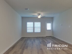 11523 Prosperity Dr in Barrett, TX - Building Photo - Building Photo