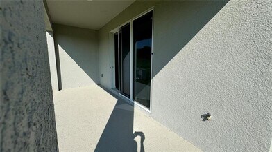1442 Isleta Lp in Kissimmee, FL - Building Photo - Building Photo