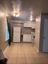 2104 Euclid St in Gretna, LA - Foto de edificio - Building Photo