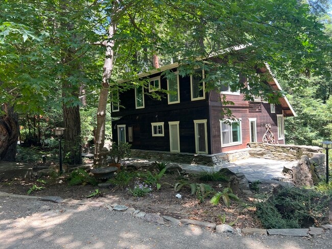 property at 2012 Sparrow Valley Rd
