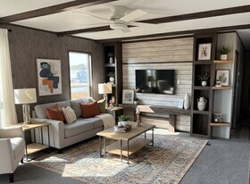 1422 Spear St in Progreso Lakes, TX - Building Photo