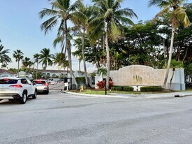 9645 NW 1st Ct in Pembroke Pines, FL - Building Photo