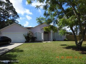 1208 Stadt Rd NW in Palm Bay, FL - Building Photo