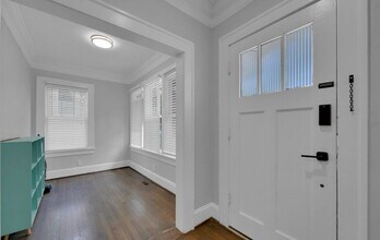 1667 Sylvan Rd SW in Atlanta, GA - Building Photo - Building Photo