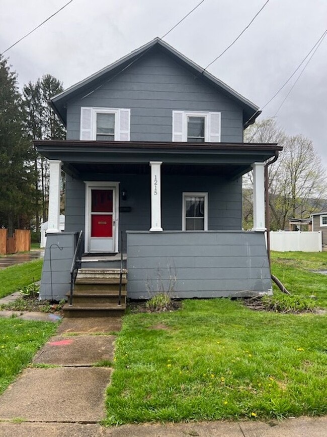 property at 1215 W Henley St