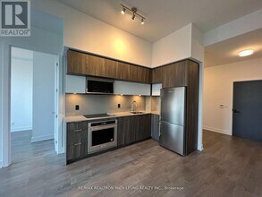 25-625 Adra Grado Way in Toronto, ON - Building Photo - Building Photo
