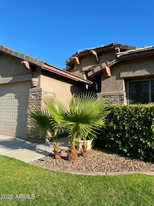 property at 4031 W Chisum Trail