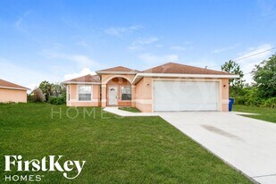 4213 12th St SW in Lehigh Acres, FL - Building Photo