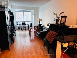 300-2300 Bloor St E in Toronto, ON - Building Photo - Building Photo