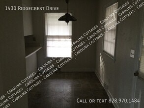 1430 Ridgecrest Dr in Hendersonville, NC - Building Photo - Building Photo