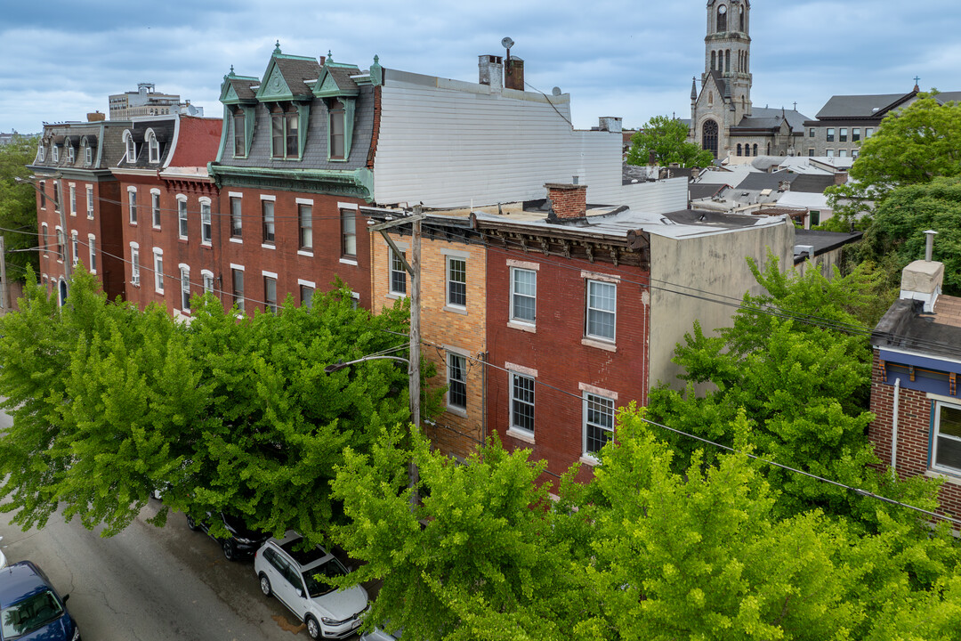 997 N 6th St in Philadelphia, PA - Building Photo