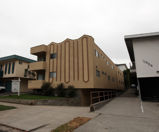 11943 Kiowa Ave in Los Angeles, CA - Building Photo - Building Photo