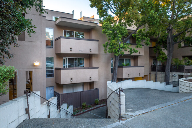 407 Orange St in Oakland, CA - Foto de edificio - Building Photo