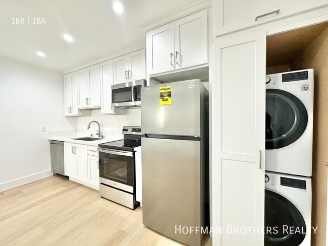 3422 S Centinela Ave in Los Angeles, CA - Building Photo - Building Photo