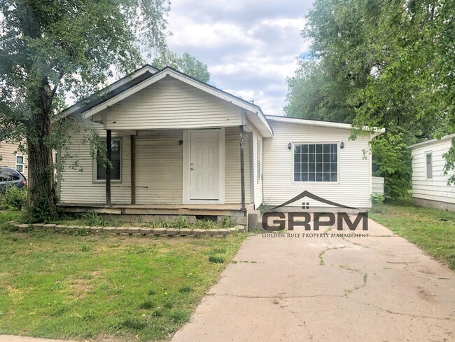 property at 528 N Grandview St