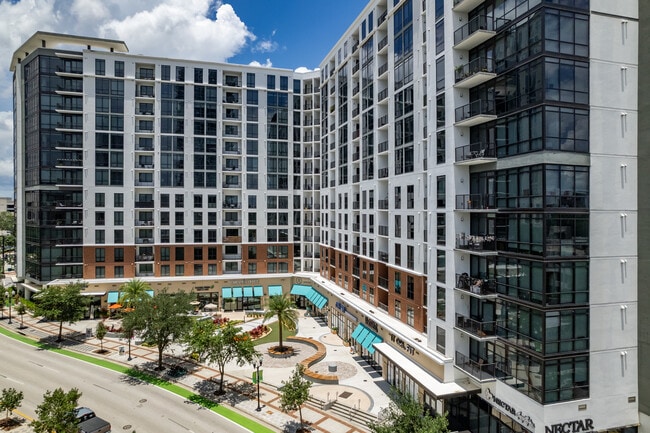 Radius Orlando Apartments in Orlando, FL - Foto de edificio - Building Photo