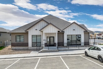 Shepherd Hills Commons in Rapid City, SD - Building Photo - Building Photo
