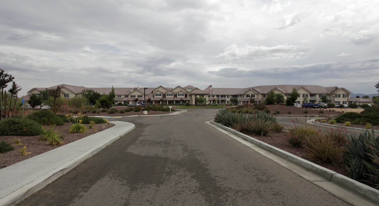 Solstice Senior Living at Apple Valley in Apple Valley, CA - Building Photo