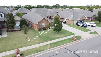 2705 SE 39th St in Moore, OK - Building Photo - Building Photo