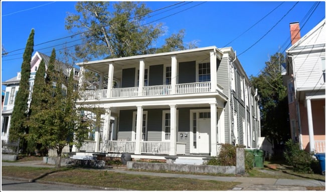413 Orange St