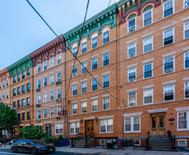 919 Willow Ave in Hoboken, NJ - Building Photo - Building Photo