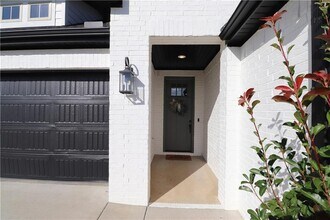 705 Cannon Cv in Cave Springs, AR - Building Photo - Building Photo
