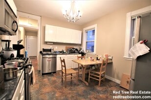 1 Parker Hill Ter, Unit 1 in Boston, MA - Building Photo