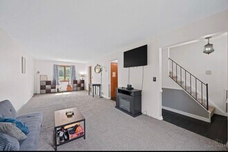 1002 Stanwood Dr in Lebanon, OH - Foto de edificio - Building Photo