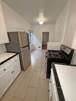 9120 Beverly Blvd in Beverly Hills, CA - Building Photo