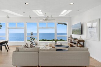 31059 Middle Rd in Peconic, NY - Building Photo - Building Photo