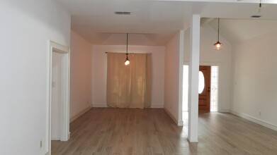 2301 Anacua Cir in Edinburg, TX - Building Photo - Building Photo