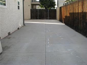 733 E Palm Ave in Burbank, CA - Building Photo - Building Photo